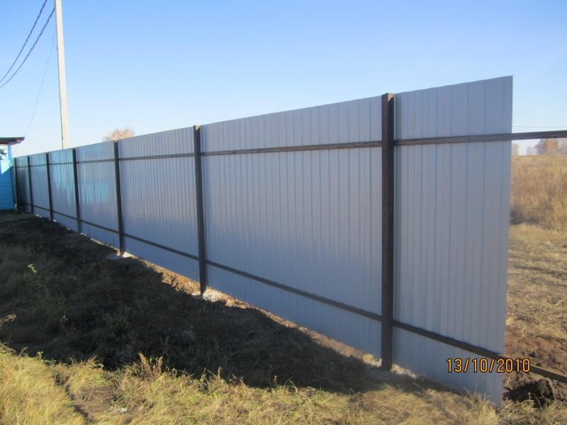 Изготовление железных заборов из профлиста Изготовление железных заборов из профлиста Новосибирск