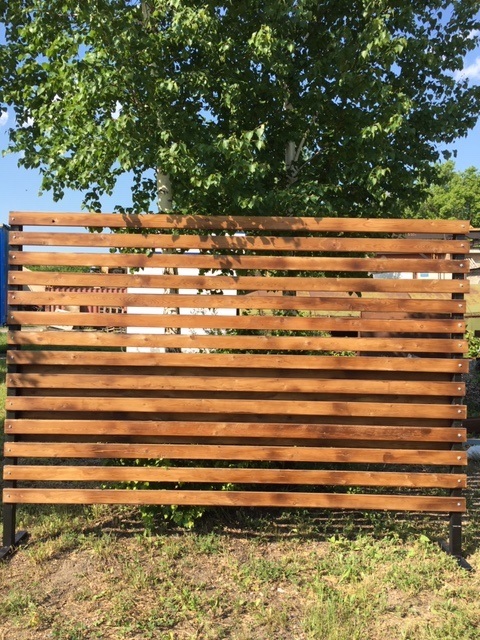 Монтаж забора из деревянных планок Монтаж забора из деревянных планок Новосибирск