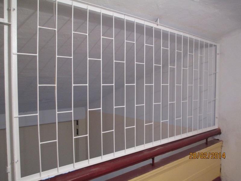 Металлические перегородки на лестничные площадки в Новосибирске Металлические перегородки на лестничные площадки в Новосибирске компания Варф