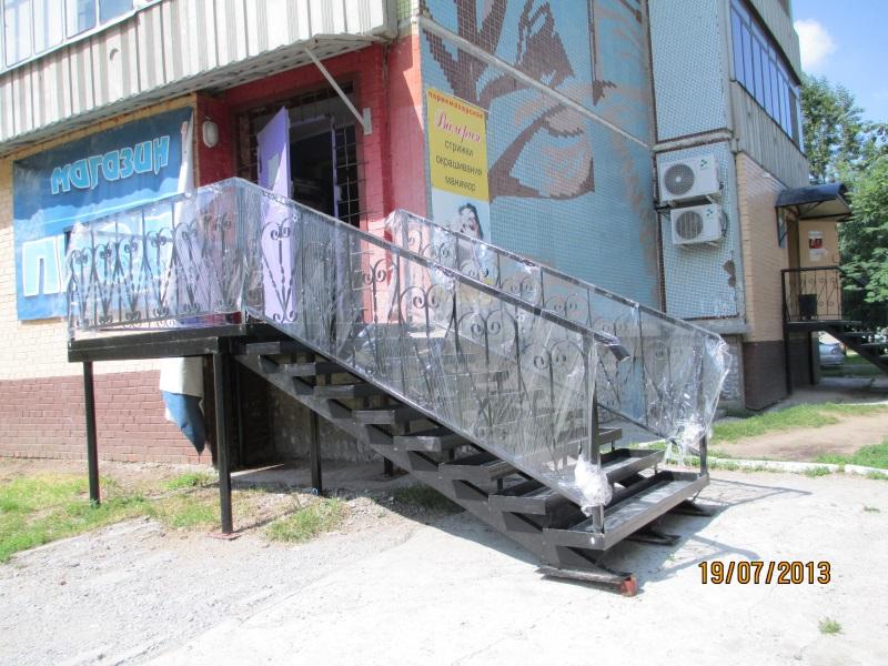 Металлическое крыльцо Металлическое крыльцо Новосибирск